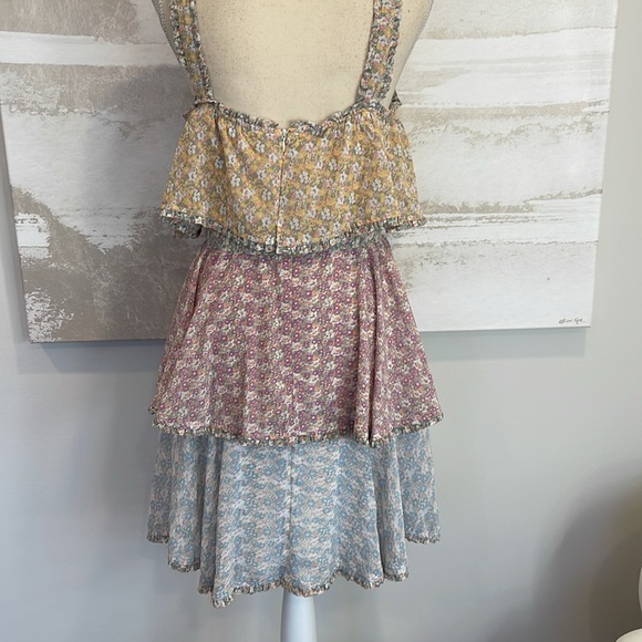 Storia Layered Ruffle Floral Dress - Picture 6 of 8